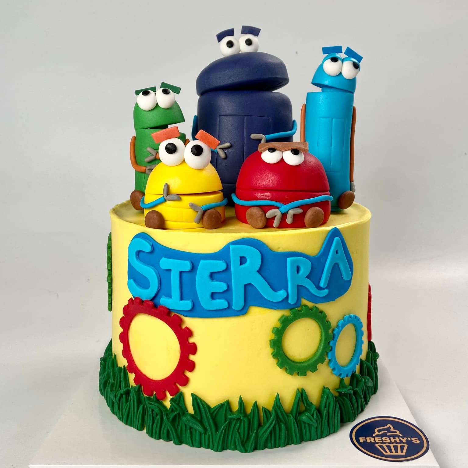 100% edible fondant sculpted custom cartoon birthday cake