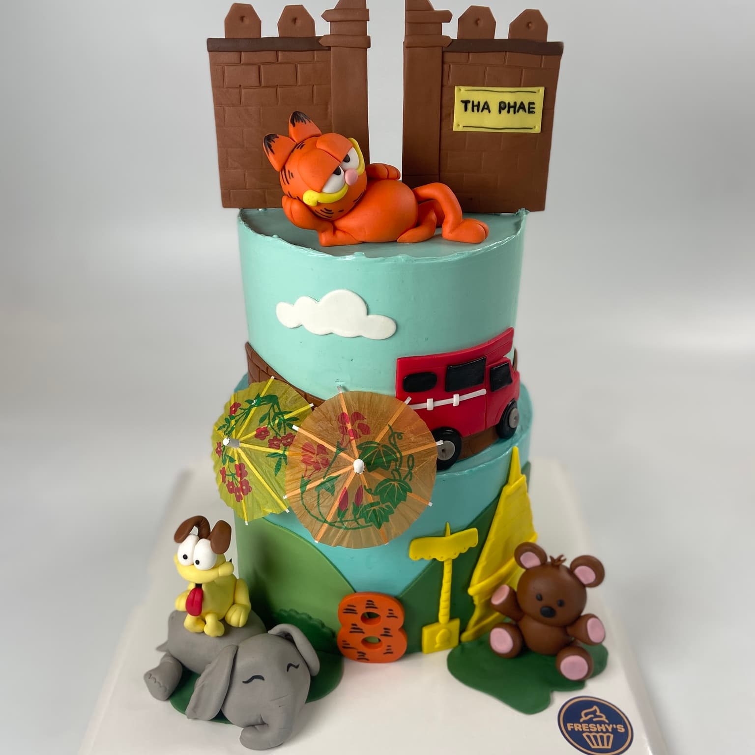 100% edible fondant sculpted Garfield in Chiang Mai scene