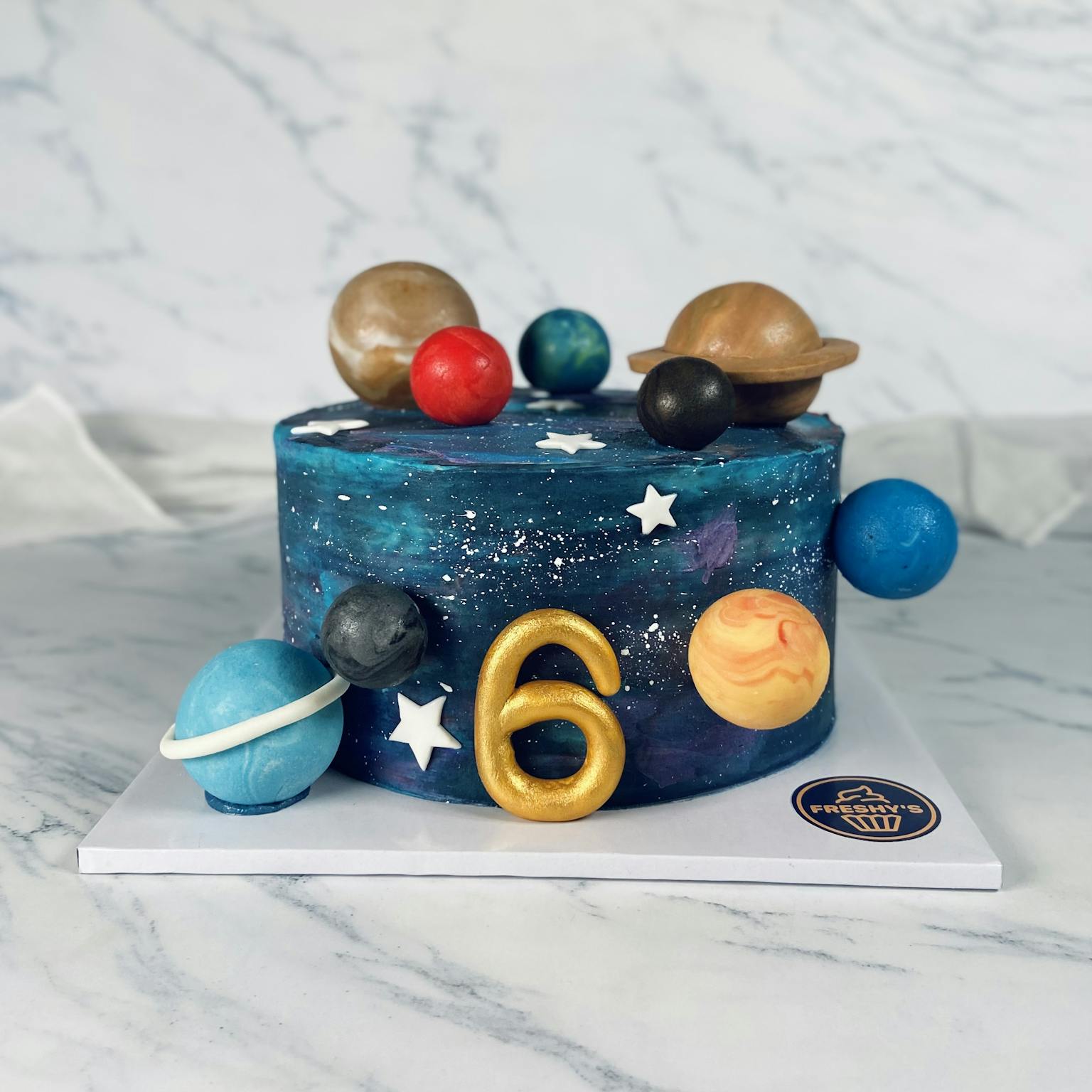 100% edible fondant sculpted galaxy cake