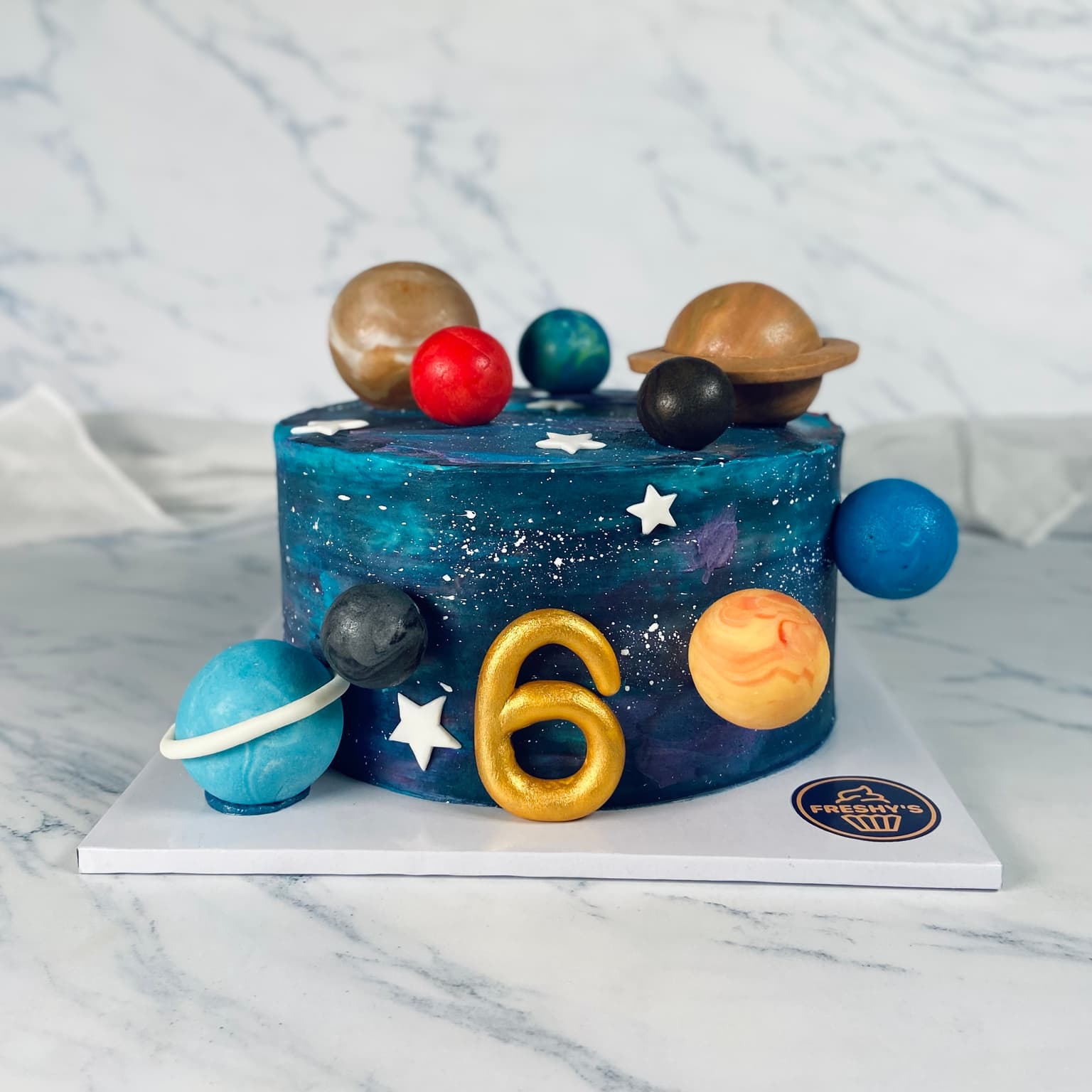 100% edible fondant sculpted galaxy cake